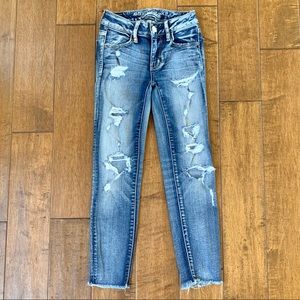 American Eagle Distressed Jeans 00
